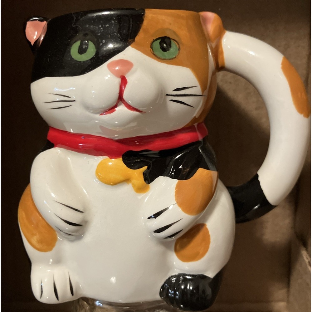Pier 1, 3D Sitting Calico Cat, Mouse in Belly, Tea Coffee Mug 18 oz. (560)
